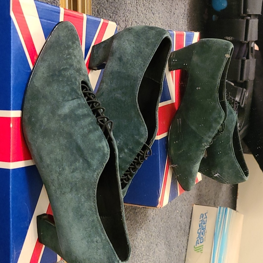 Green suede pumps